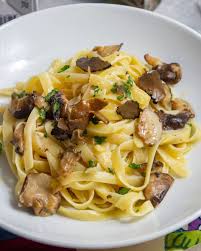 Trenette con funghi porcini e tartufo